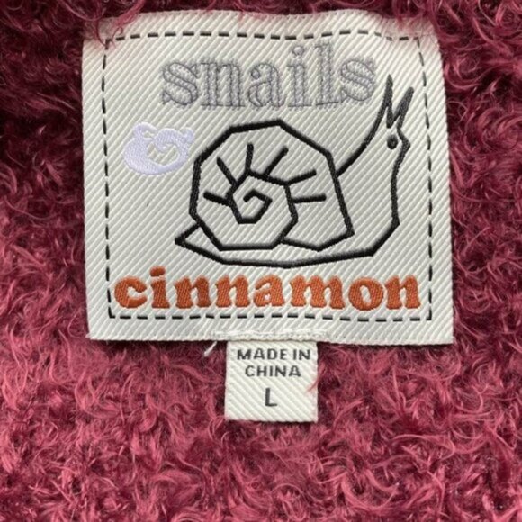 Snails and Cinnamon SOFT and Comfy Sweater - Size Large - Picture 7 of 9